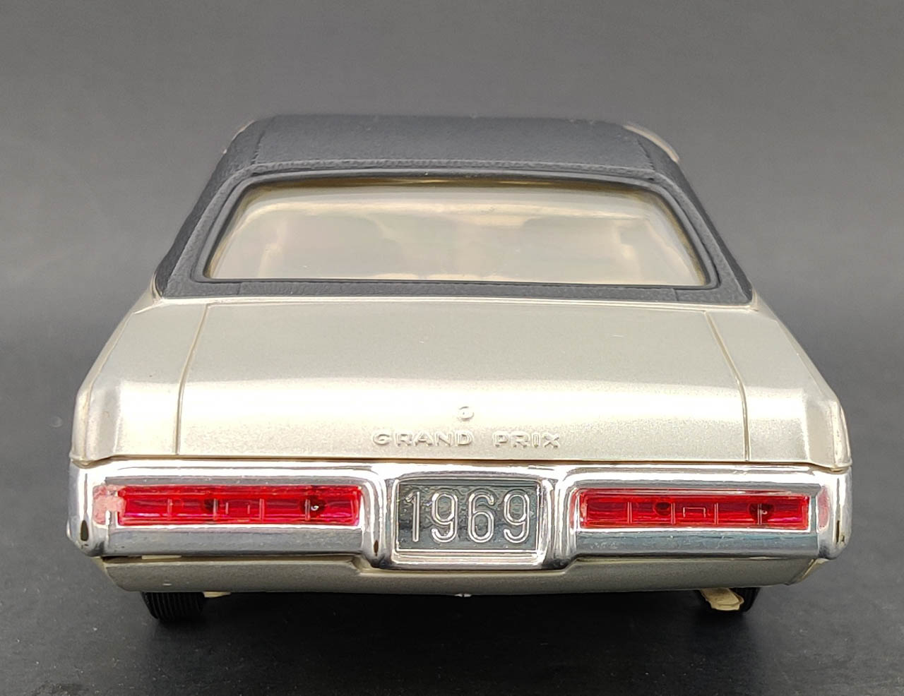 MPC 1969 Pontiac Grand Prix Promo - Spotlight Hobbies