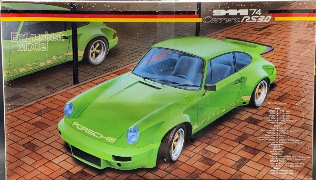 Fujimi 1974 Porsche 911 Carrera RS3.0 - Spotlight Hobbies