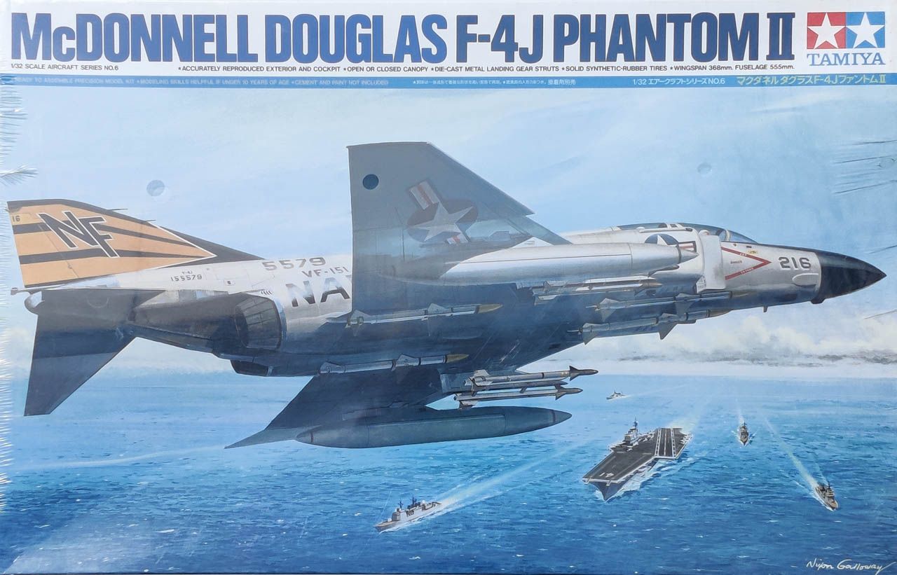 Tamiya McDonnell Douglas F-4J Phantom II Marines Navy Aircraft - 1/32 ...