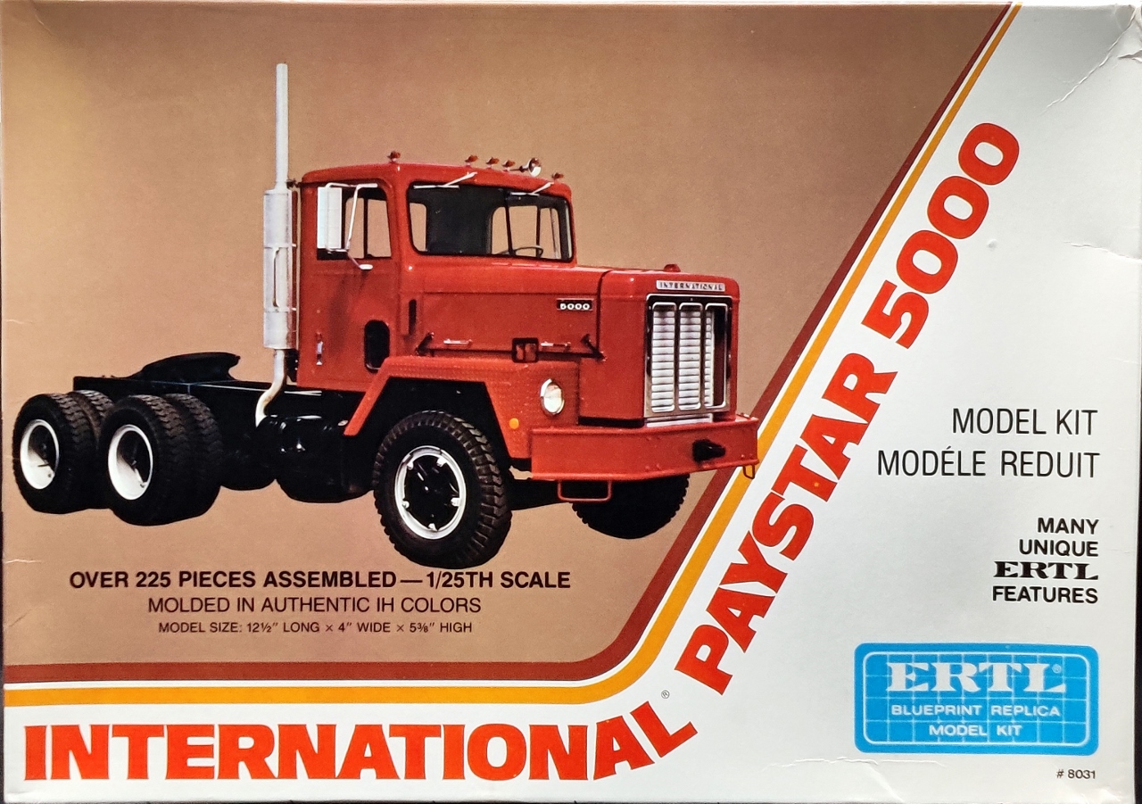 大得価定番ERTL International Paystar 5000 Cement Mixer トラック、トレーラー