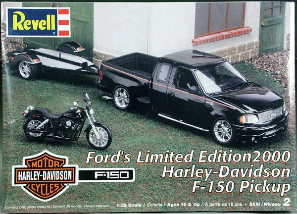 Revell 2000 Limited Edition Harley Davidson Extended Cab Ford SVT F-150  Flareside Pickup with Harley FXDX Dyna Superglide Sport Bike with Trailer