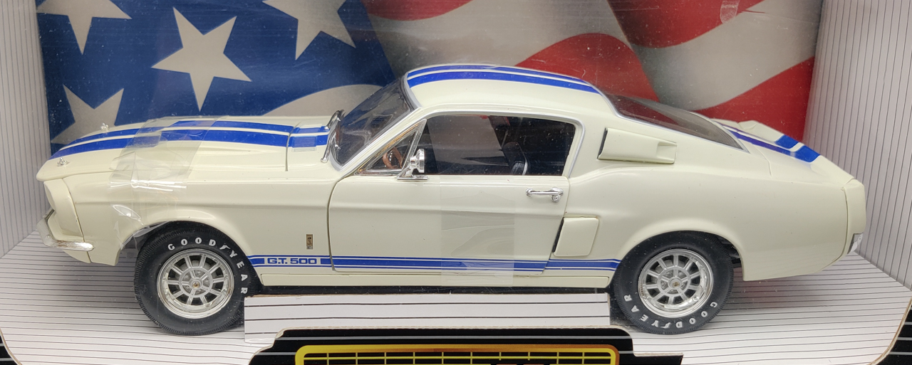 Ertl American Muscle 1967 Ford Mustang Shelby GT-500 - White with Black ...